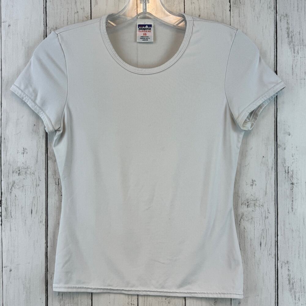 Patagonia White Capilene Cool Tech Short Sleeve Tees Size XS